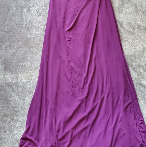 Dress - Picture 5 of 5